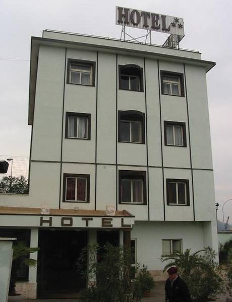 Hotel Flaminius Rome Exterior photo
